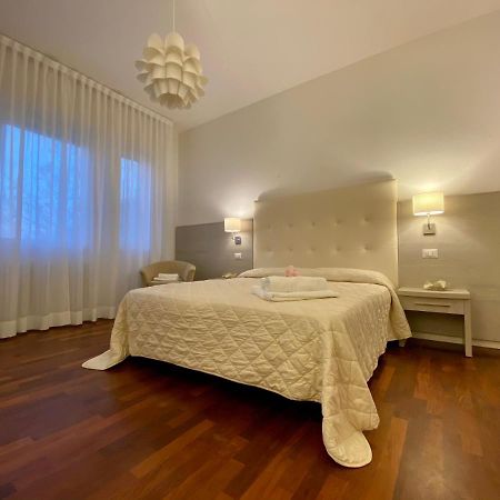 Villa Alda Suites & Rooms Cervia Extérieur photo